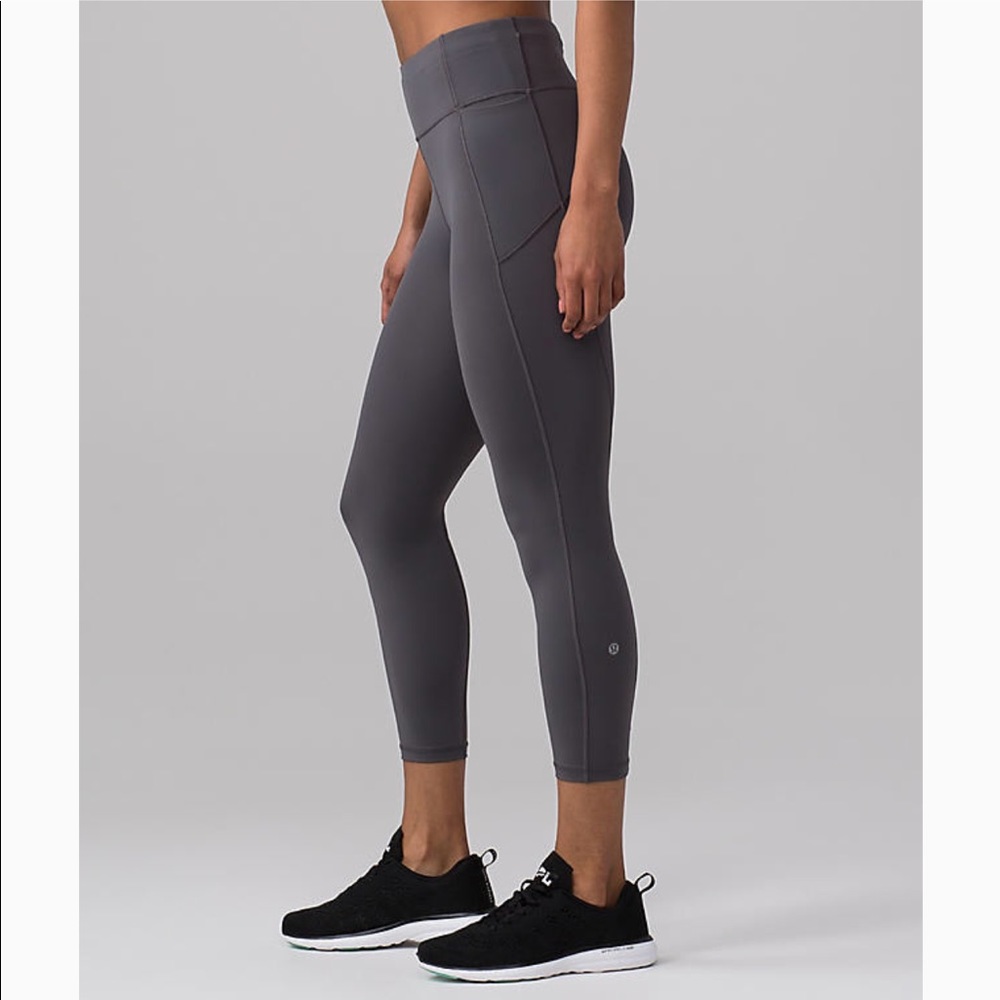 Lululemon pace rival crop